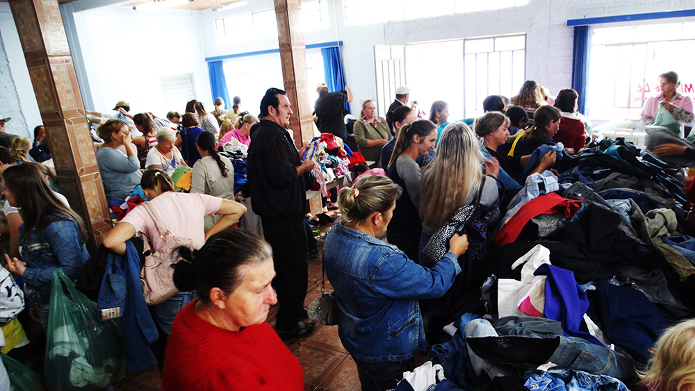Rede Feminina de Combate ao Câncer realiza grande Bazar