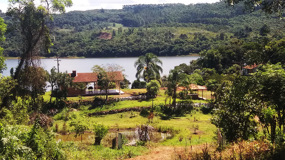 Após 1 ano do mutirão área de lazer se transforma