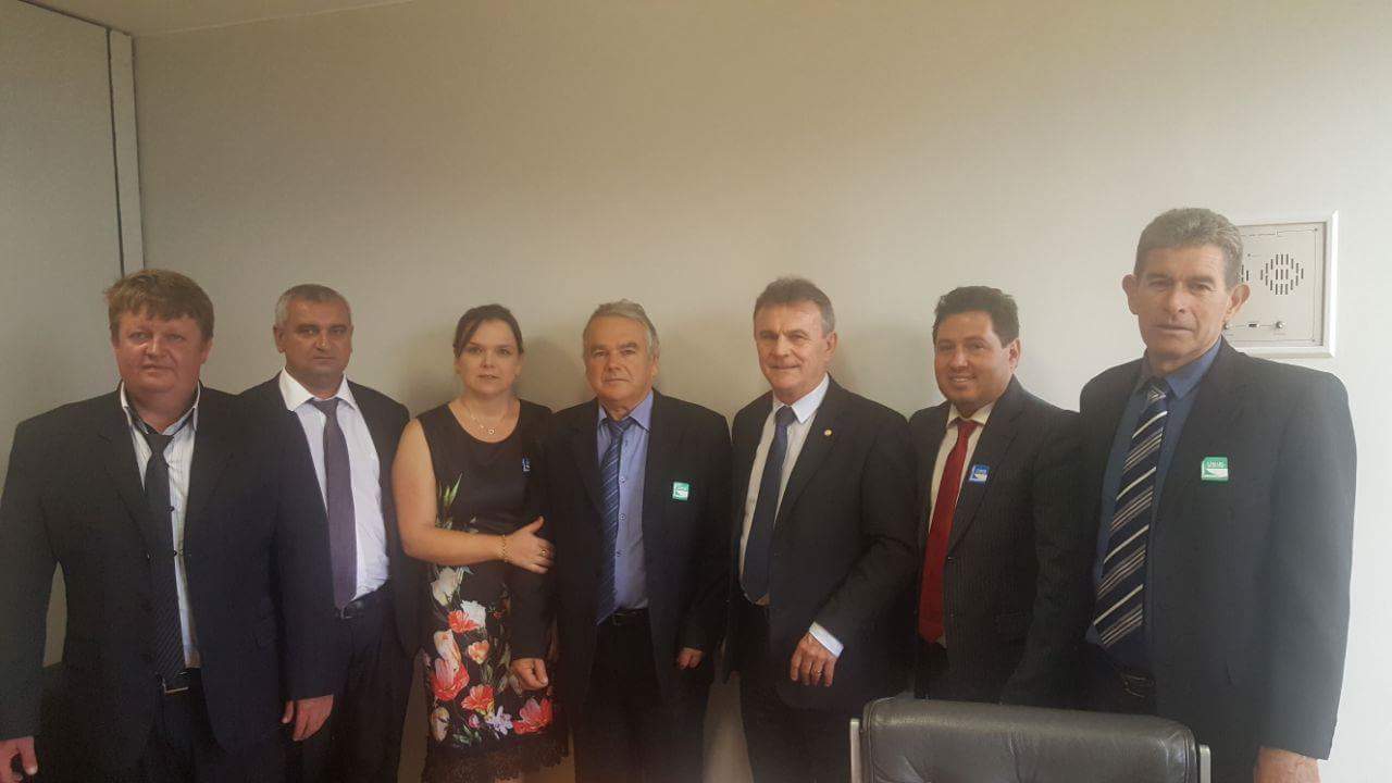 Em Brasília comitiva se reúne com o deputado Toninho Wandsheer