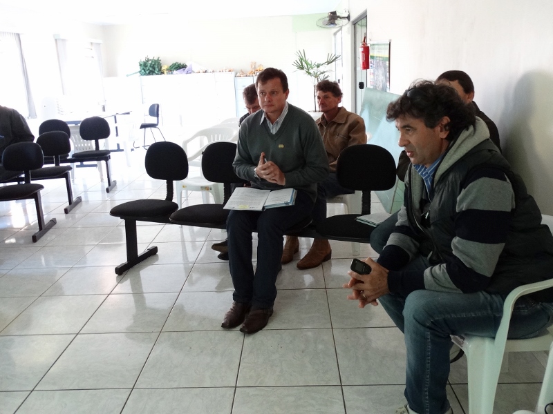 Conselho Municipal de Desenvolvimento Rural discute ações da Área de Preservação Ambiental da Serra da Esperança