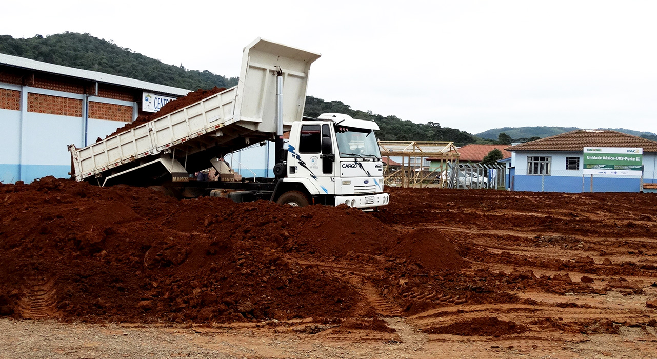 Obras da terraplanagem na UBS do distrito de Santana estão concluídas