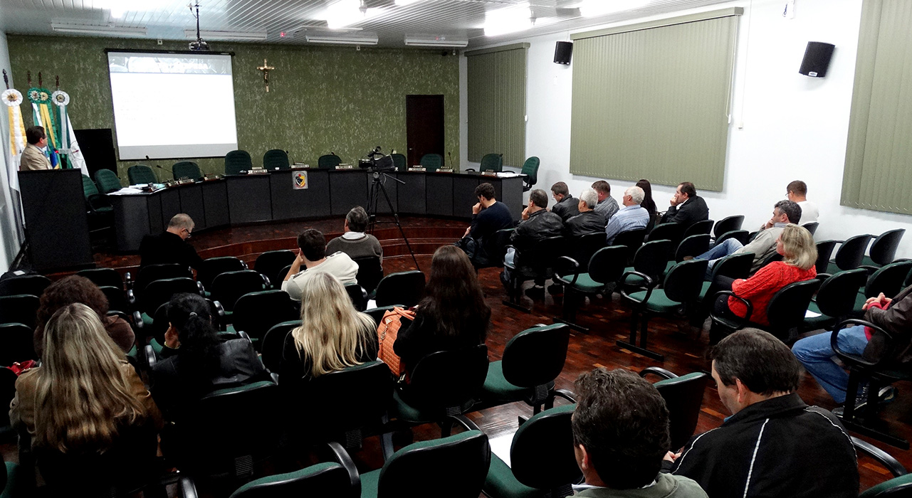 Administração municipal realiza audiência pública