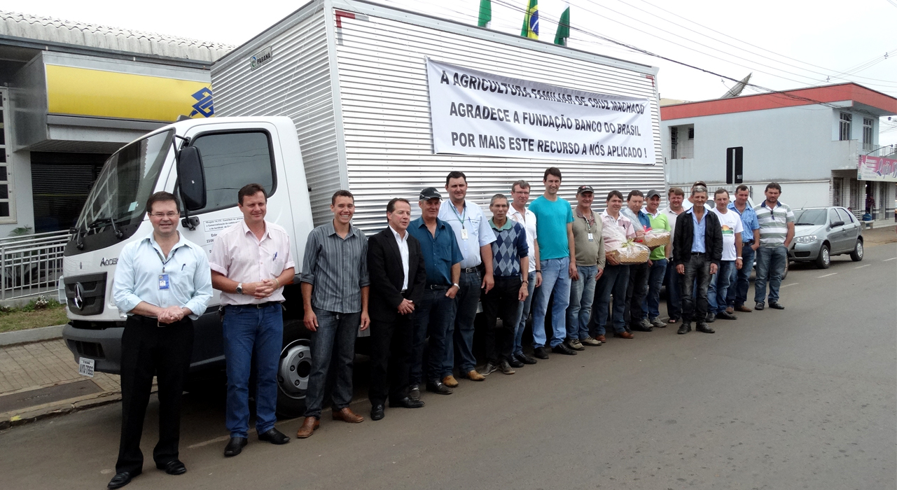 Banco do Brasil realiza entrega oficial do caminhão furgão isotérmico