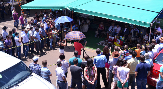 Programa Alô Tchê é gravado em Cruz Machado