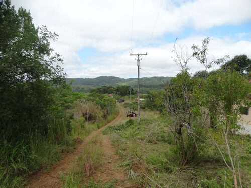 Voluntários se unem para realizar limpeza da Área de Lazer