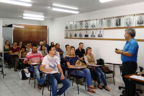 Departamento Municipal de Notas de Produtor e INCRA do Município participa de curso de capacitação