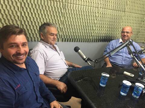 Euclides Pasa (Bibi) e Ronaldo Ronaldo Schribenig (Gitica) participam do programa Jogo Aberto