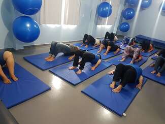 Após dois meses de tratamento 90% dos pacientes apresentaram melhora com a prática de pilates solo