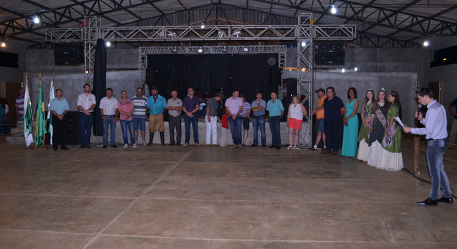 População prestigia abertura oficial da Festa da Erva-Mate e do Rodeio Crioulo