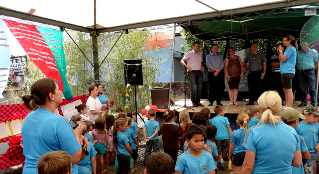 Escola Municipal Prefeito Boleslau Sobota realiza Piquenique Literário
